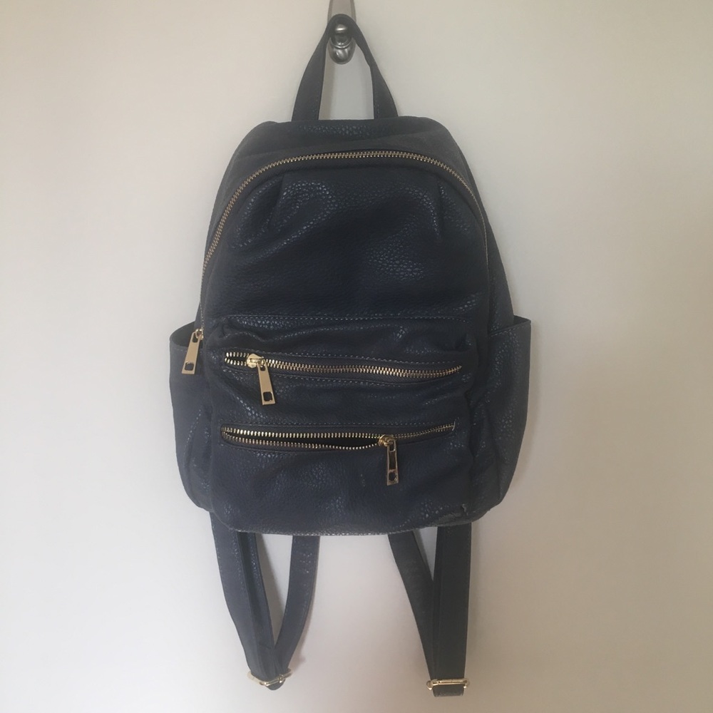 Summer backpack with charger!